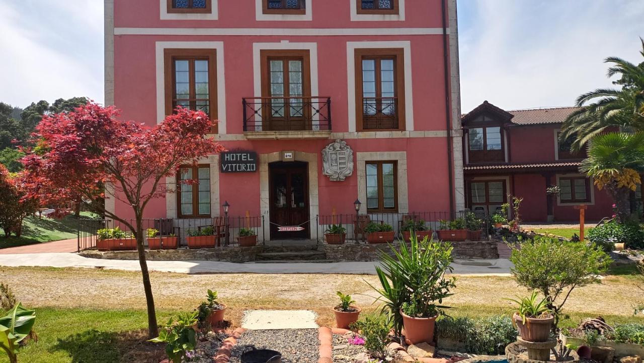Hotel Vitorio Кудилеро Екстериор снимка