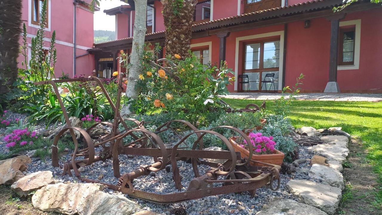 Hotel Vitorio Кудилеро Екстериор снимка