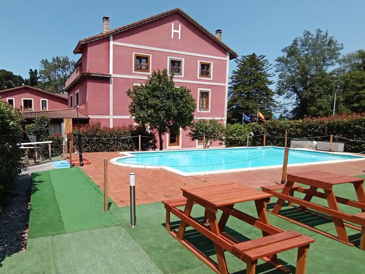 Hotel Vitorio Кудилеро Екстериор снимка