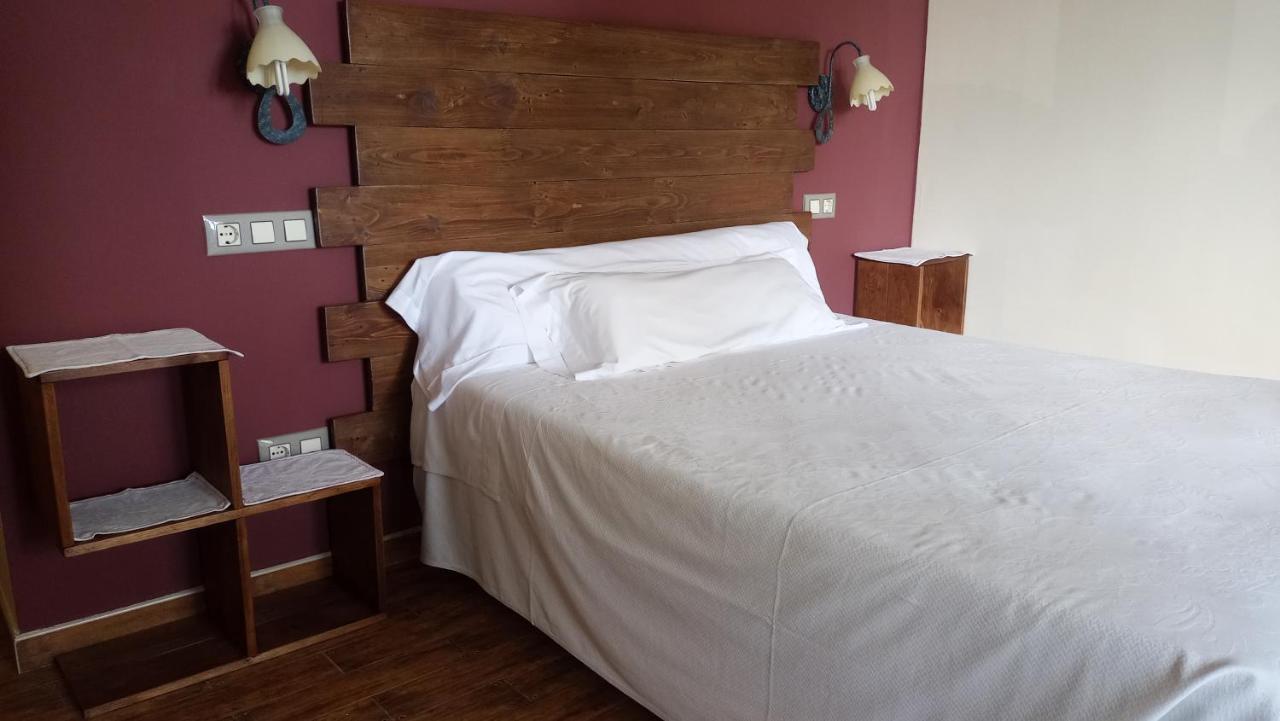 Hotel Vitorio Кудилеро Екстериор снимка