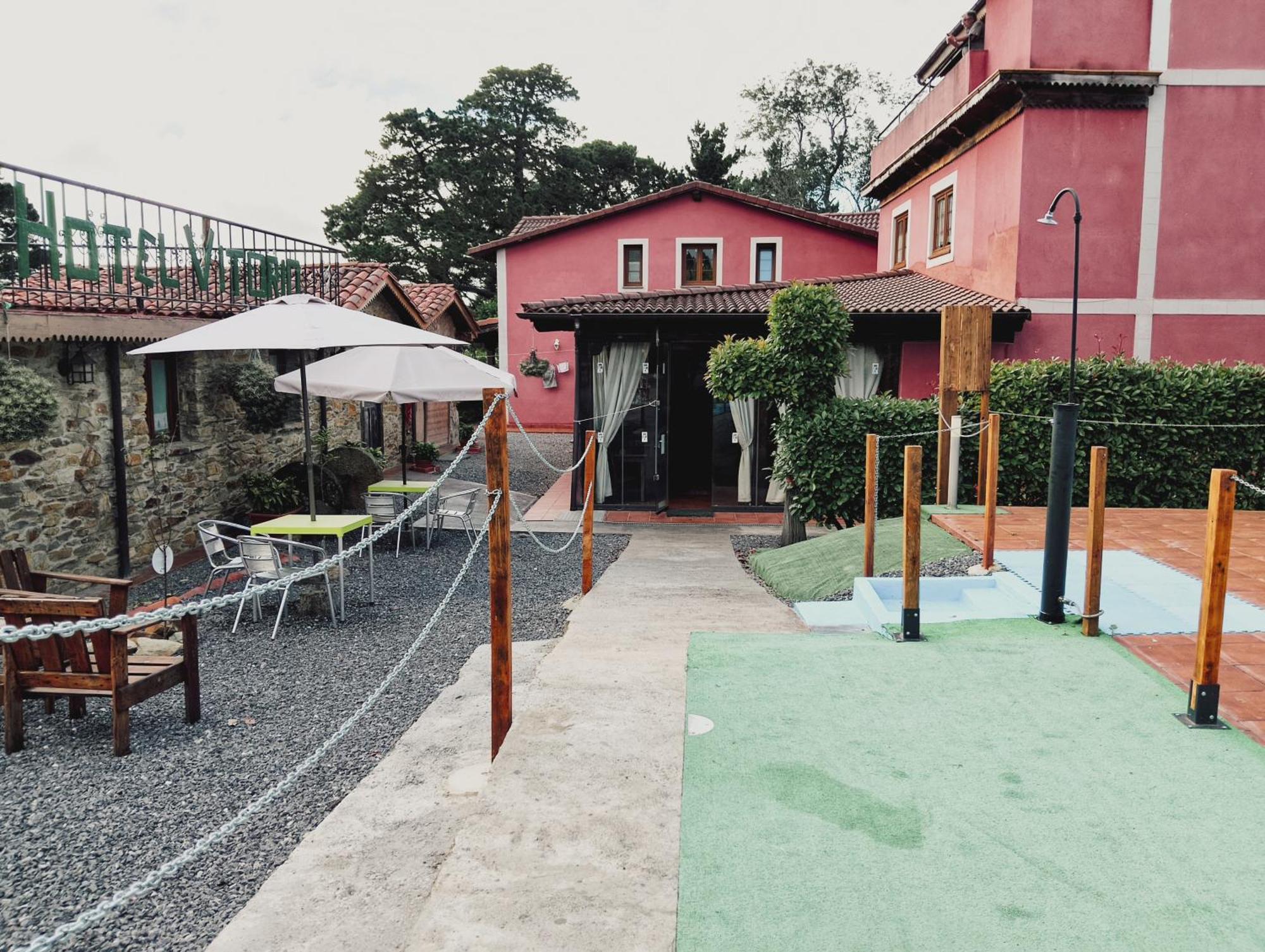 Hotel Vitorio Кудилеро Екстериор снимка