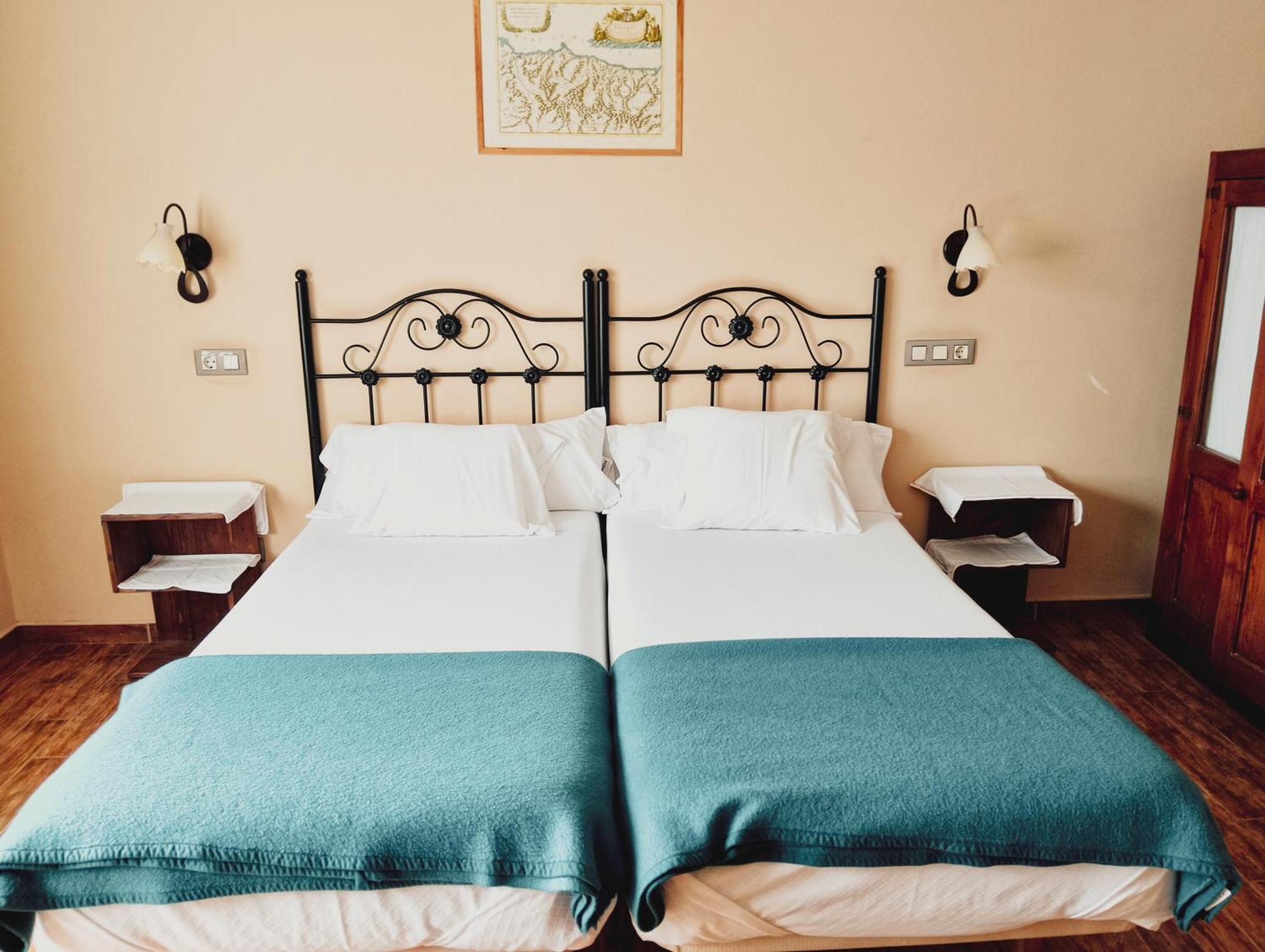 Hotel Vitorio Кудилеро Екстериор снимка