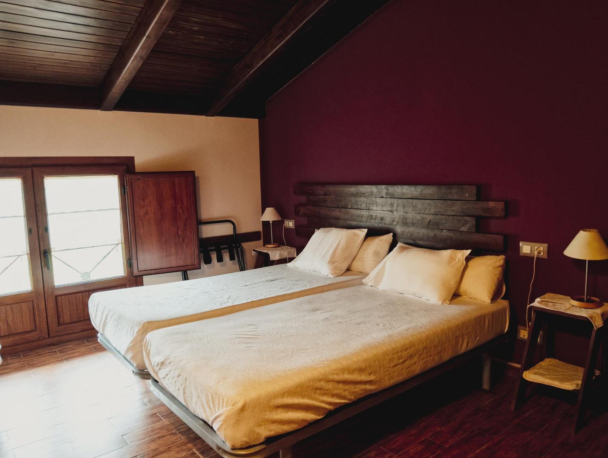 Hotel Vitorio Кудилеро Екстериор снимка
