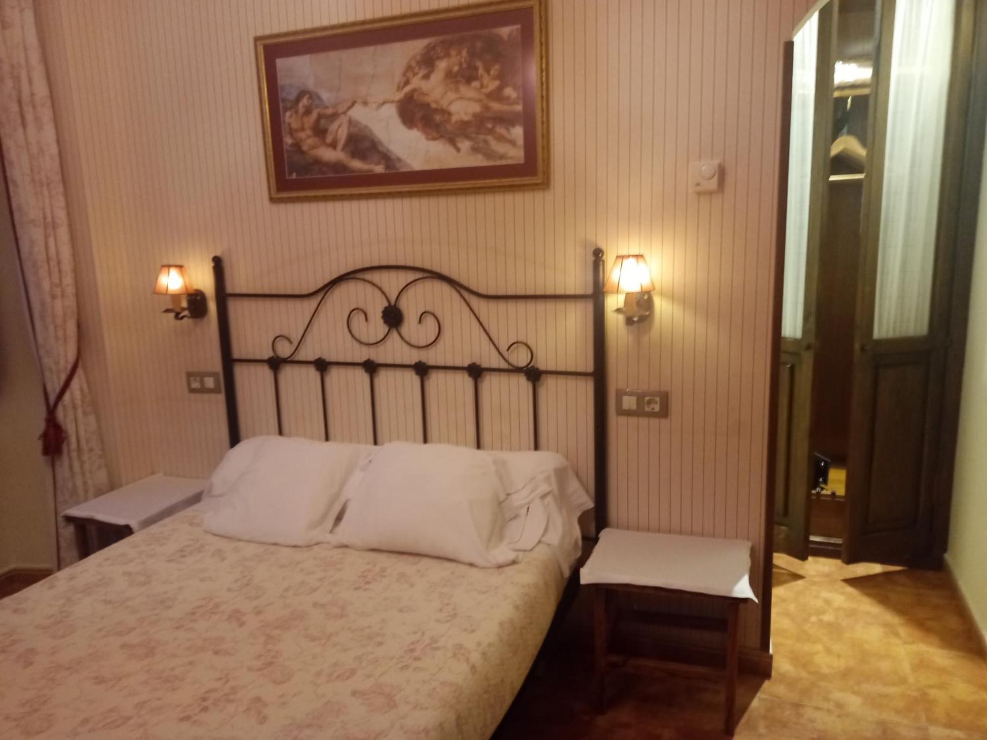 Hotel Vitorio Кудилеро Екстериор снимка
